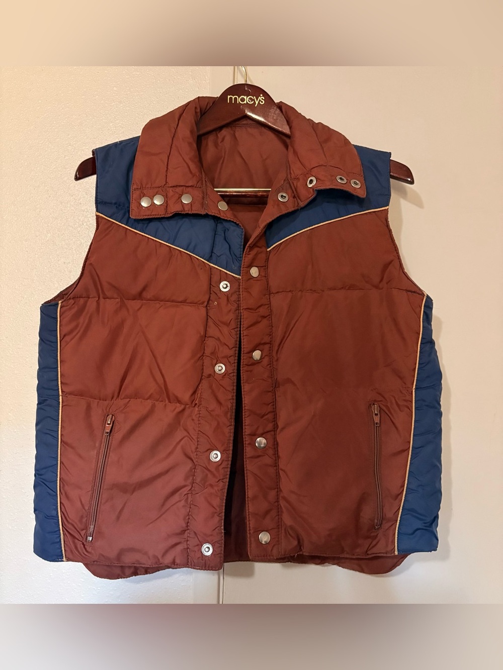 Woman’s St Moritz vintage rust blue trim puffer vest collar, pockets & button up